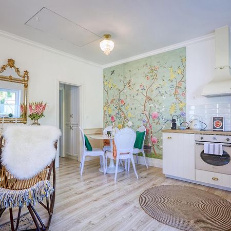 The Doors Boutique Apartments Mosonmagyaróvár Eksteriør billede