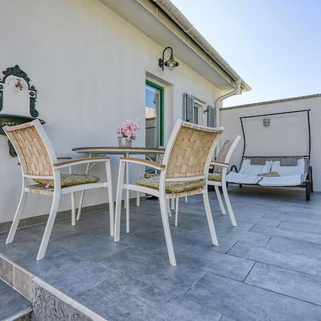 The Doors Boutique Apartments Mosonmagyaróvár Eksteriør billede