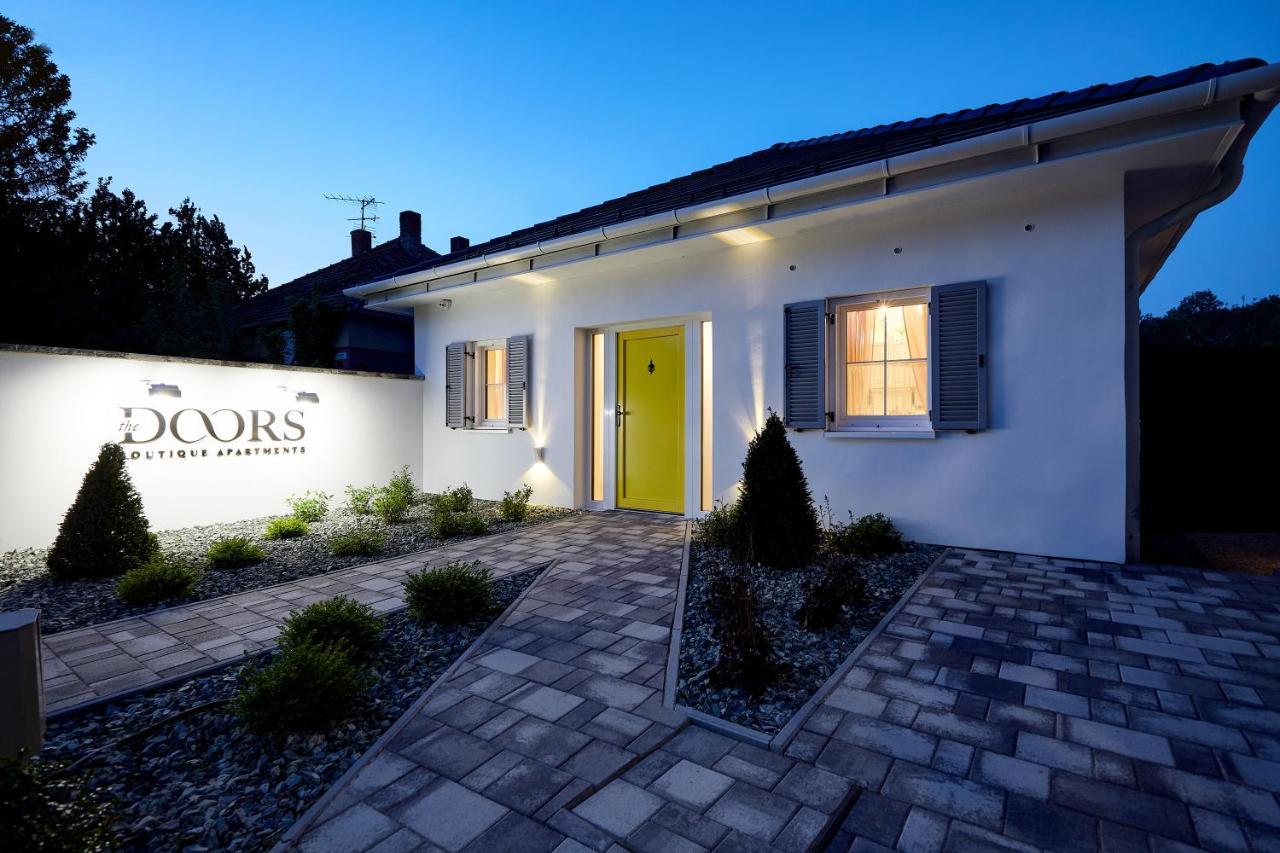 The Doors Boutique Apartments Mosonmagyaróvár Eksteriør billede